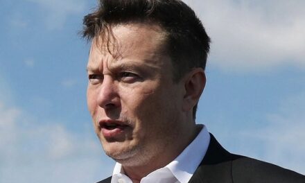 Маск анонсировал переезд в Техас