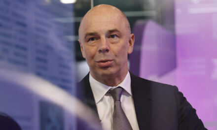 Силуанов назвал сроки аукциона по продаже Домодедово и ЮГК