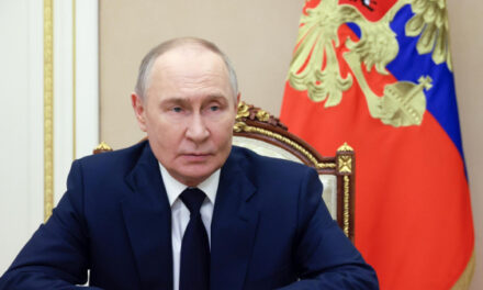 Путин подписал закон о повышении порога сделок с недвижимостью