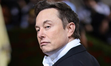 Маск стал первым человеком в истории с состоянием $600 млрд