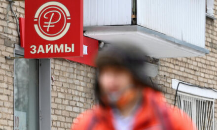 Рынок микрофинансов просит ЦБ отложить запрет своей оценки доходов клиентов