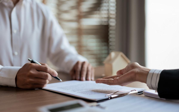 
                    Что такое андеррайтинг и какие есть виды
                