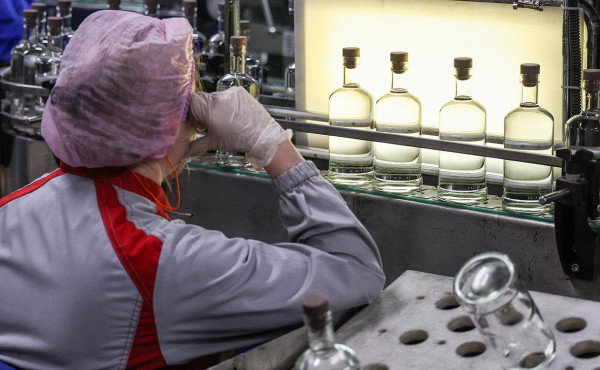 ФАС разрешила «Росспиртпрому» купить крупнейшего производителя водки