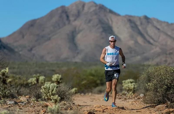 
											
							История бренда кроссовок Hoka &ndash; сделали удобную обувь для себя, а получился бренд						
									