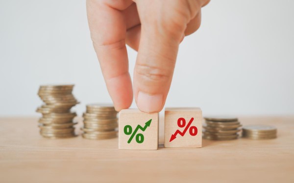 Вклады, привязанные к ключевой ставке: в чем подвох и стоит ли открывать
Вклады, привязанные к ключевой ставке: в чем подвох и стоит ли открывать