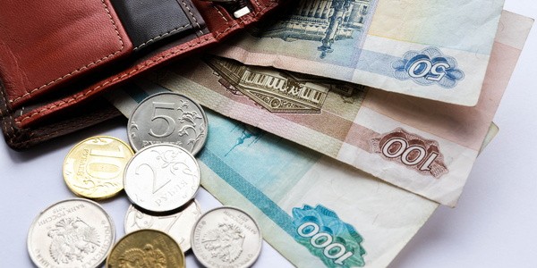 Долги населения по кредитам рекордно выросли за последний год