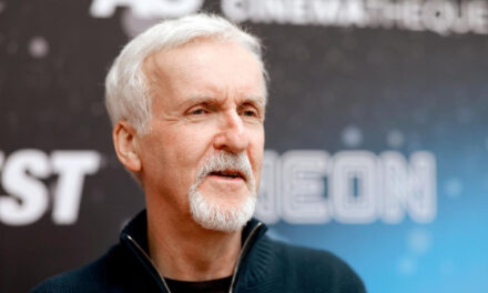 Режиссер «Титаника» Джеймс Кэмерон стал долларовым миллиардером