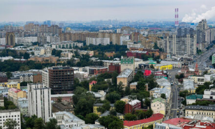 «Ведомости»: PNB Bankа хочет обратить взыскание на особняк Гуцериевых в Москве