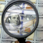 РИА Новости: курс доллара может достичь 90 рублей к середине этого года